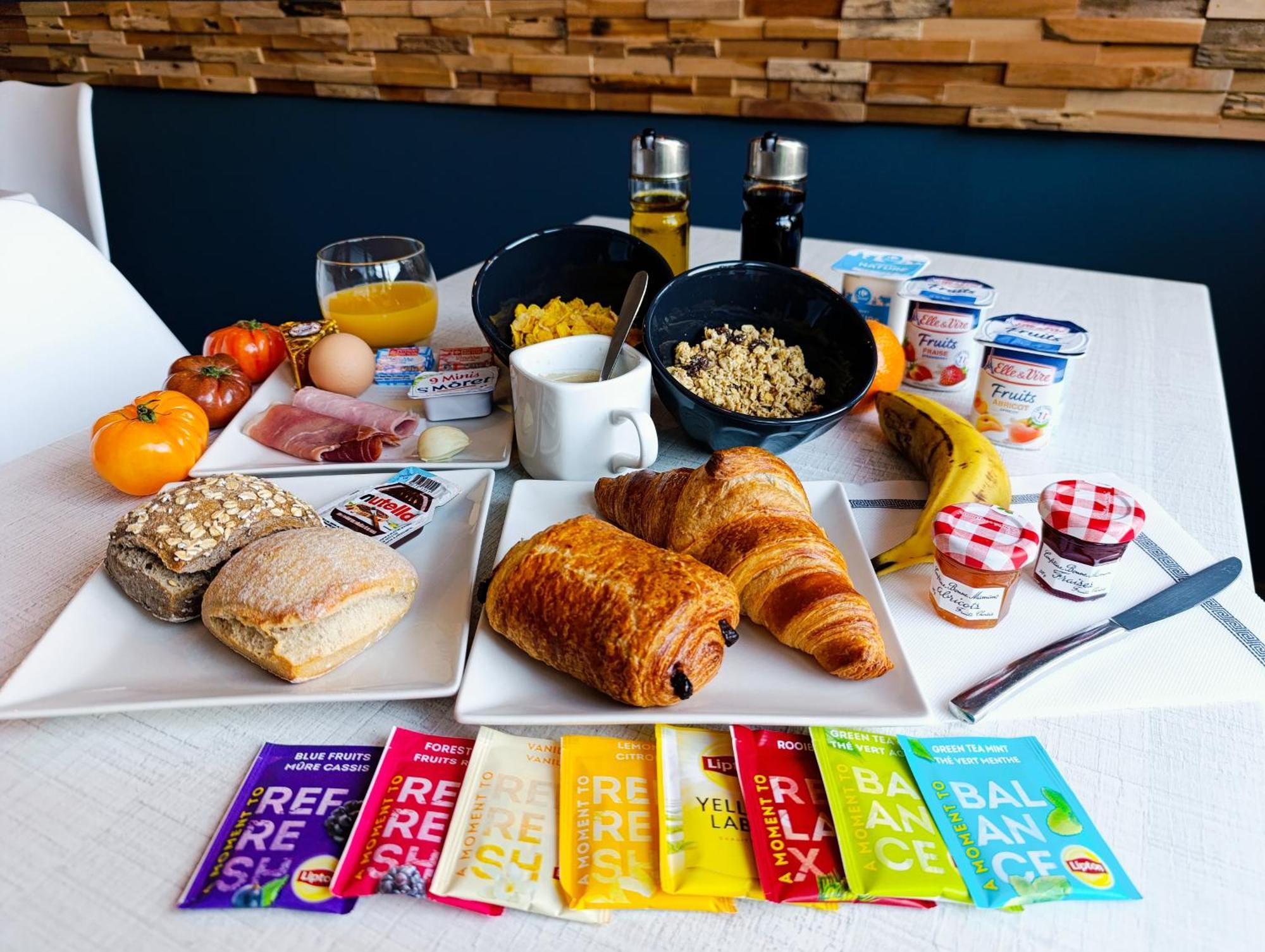 Hotel Le Majestic Canet Plage 外观 照片